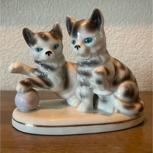 Vintage Kittens Figurine Porcelain Made in Japan